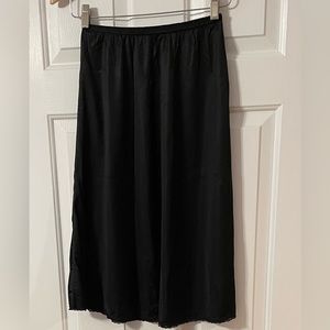 Vintage Half Slip Black